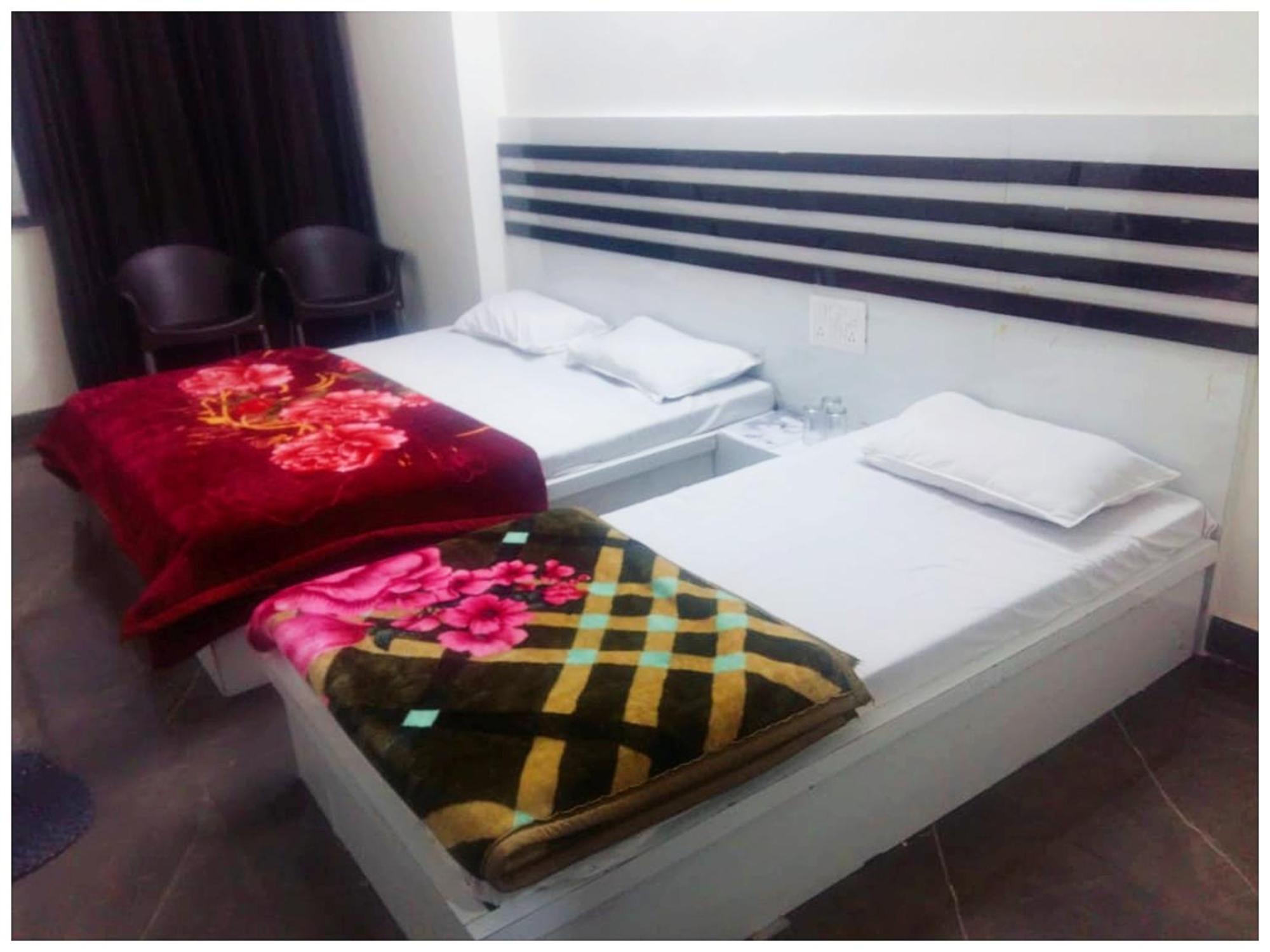 A Premium Hotel Sheeva Inn Near Temple - Fully Air Conditioning - Best Hotel Kankhal Dış mekan fotoğraf
