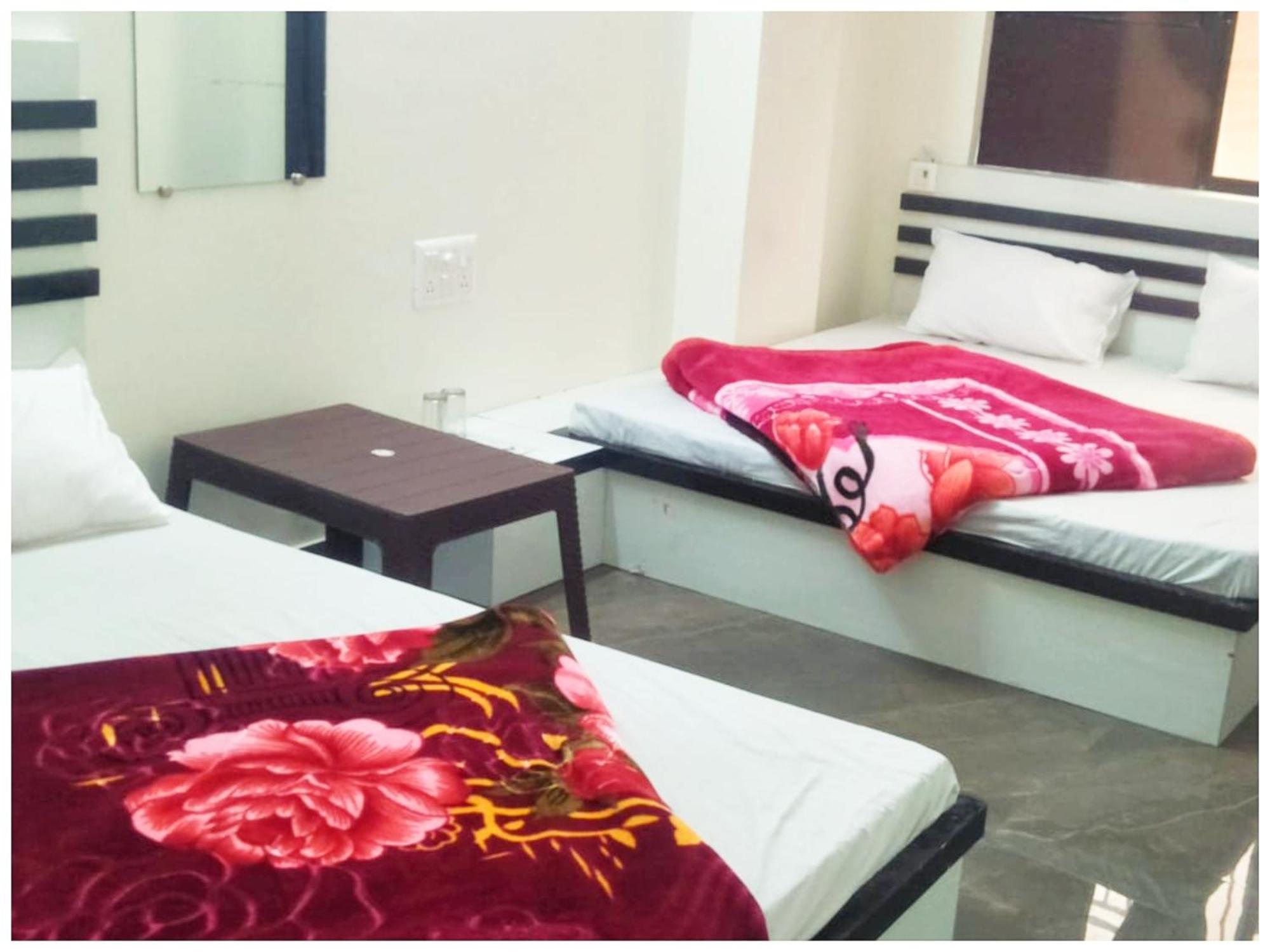 A Premium Hotel Sheeva Inn Near Temple - Fully Air Conditioning - Best Hotel Kankhal Dış mekan fotoğraf